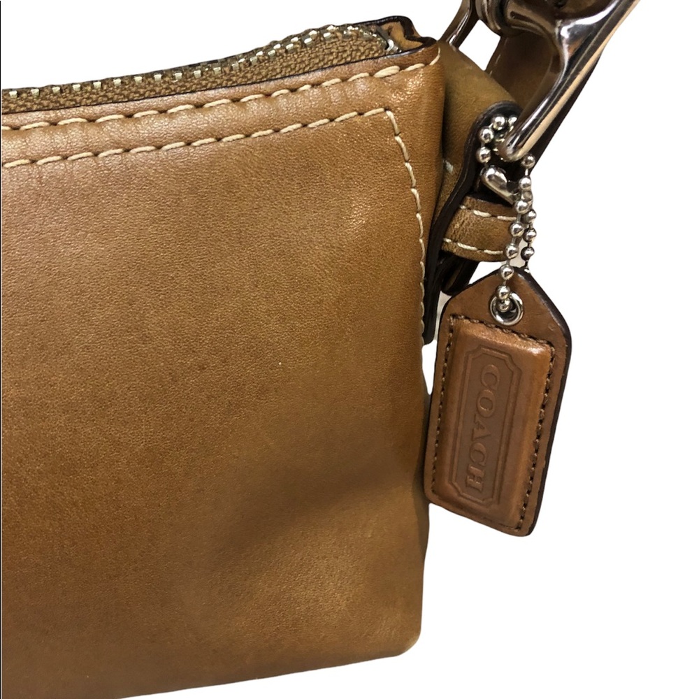 **SOLD** Coach Vintage Baguette Purse - Picture 2 of 16